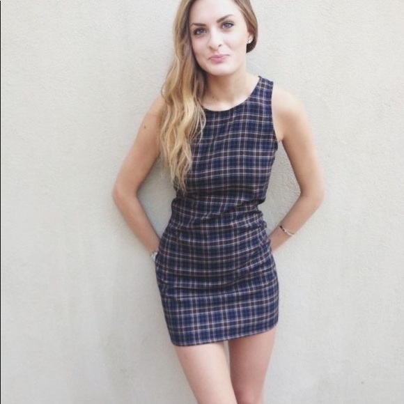 Plaid Bodycon Mini Dress - Picture 4 of 8
